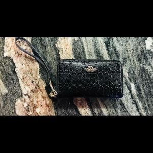 Coach black embossed DOUBLE ZIP wristlet